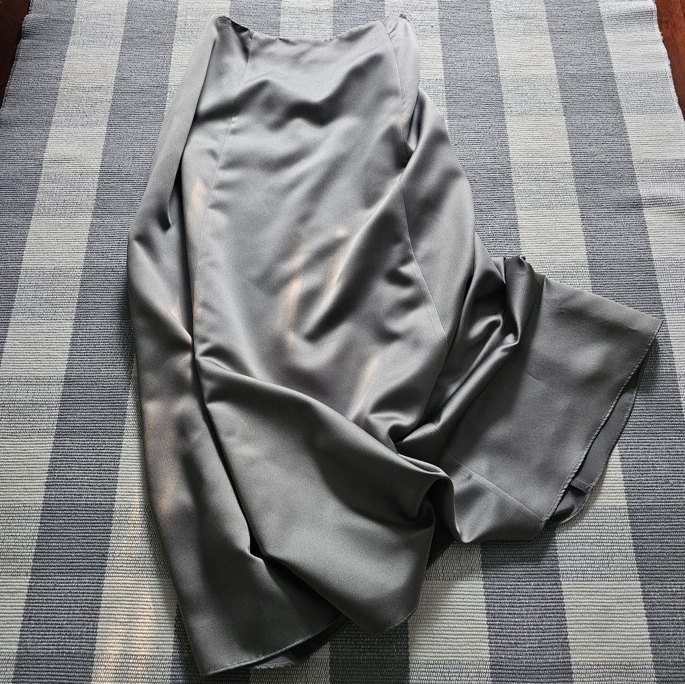 Elegant Gray Satin Maxi Skirt Sz 10